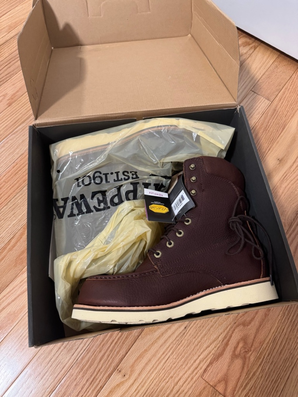 Men’s Chippewa Edge Walker Boots - Picture 6 of 6
